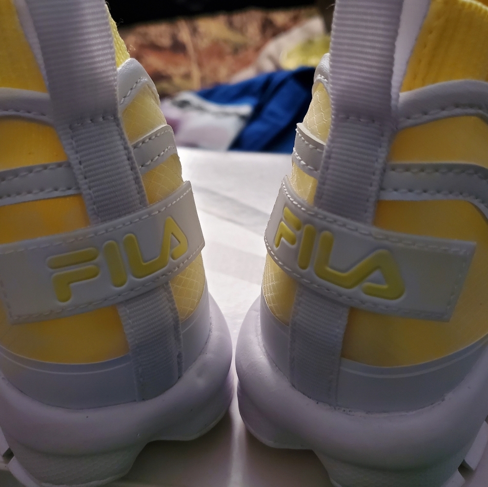Sneakers